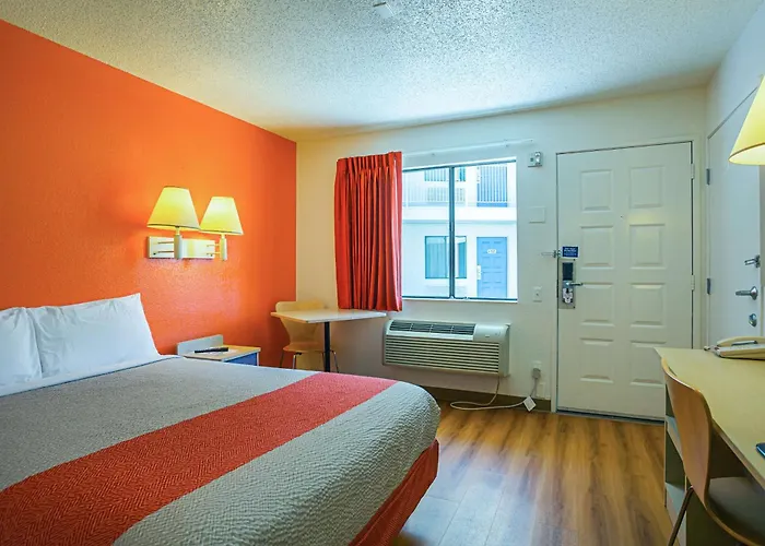 6-yuma, Az - East Hotel