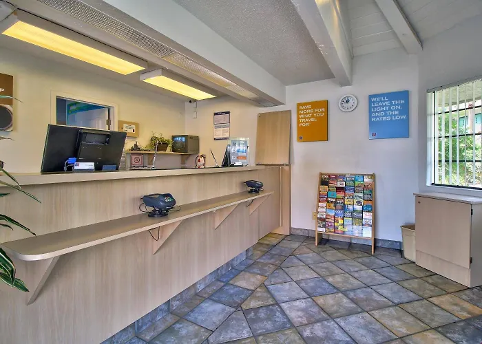 Hotel 6-yuma, Az - East