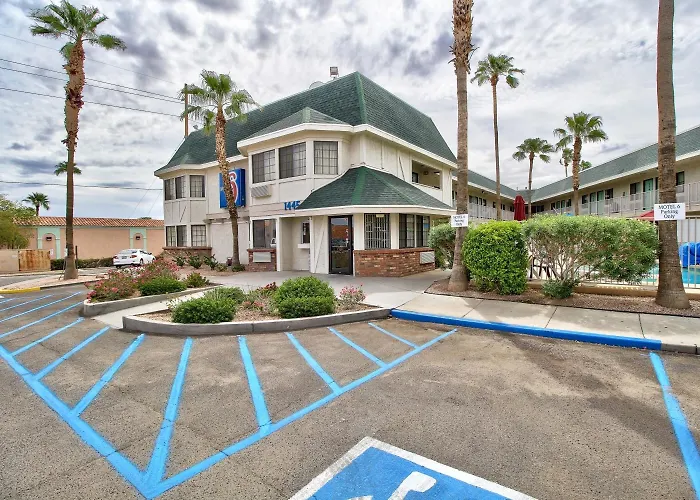 Hotel 6-yuma, Az - East