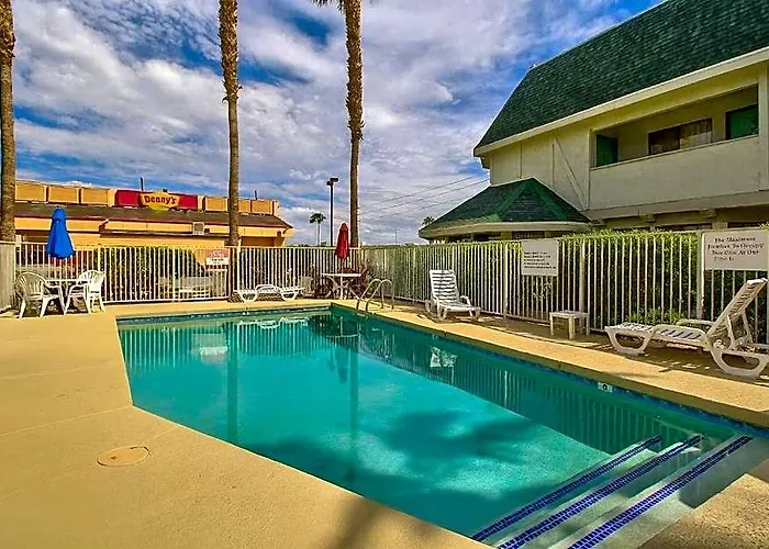 6-yuma, Az - East