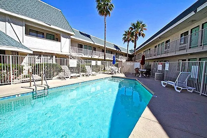 Hotel 6-yuma, Az - East